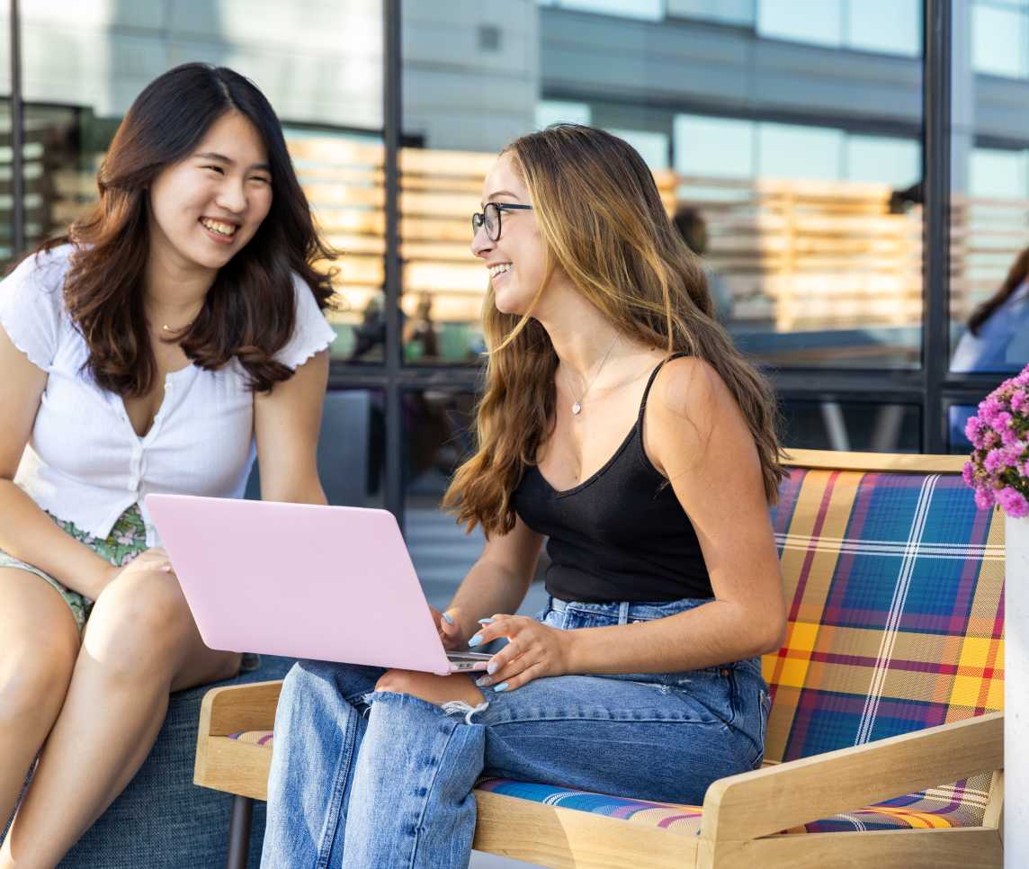 friends together on laptop